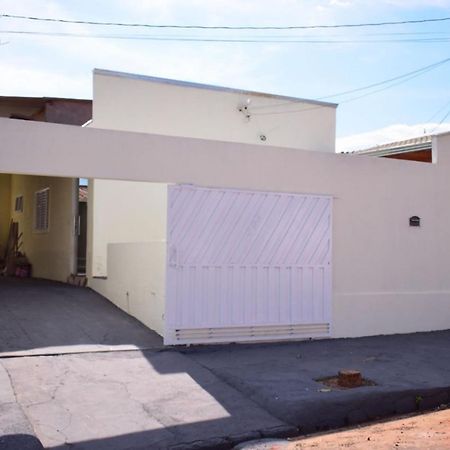 Casa Temporada Em Olimpia To Nem Ai Villa Eksteriør bilde