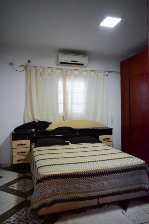 Casa Temporada Em Olimpia To Nem Ai Villa Eksteriør bilde