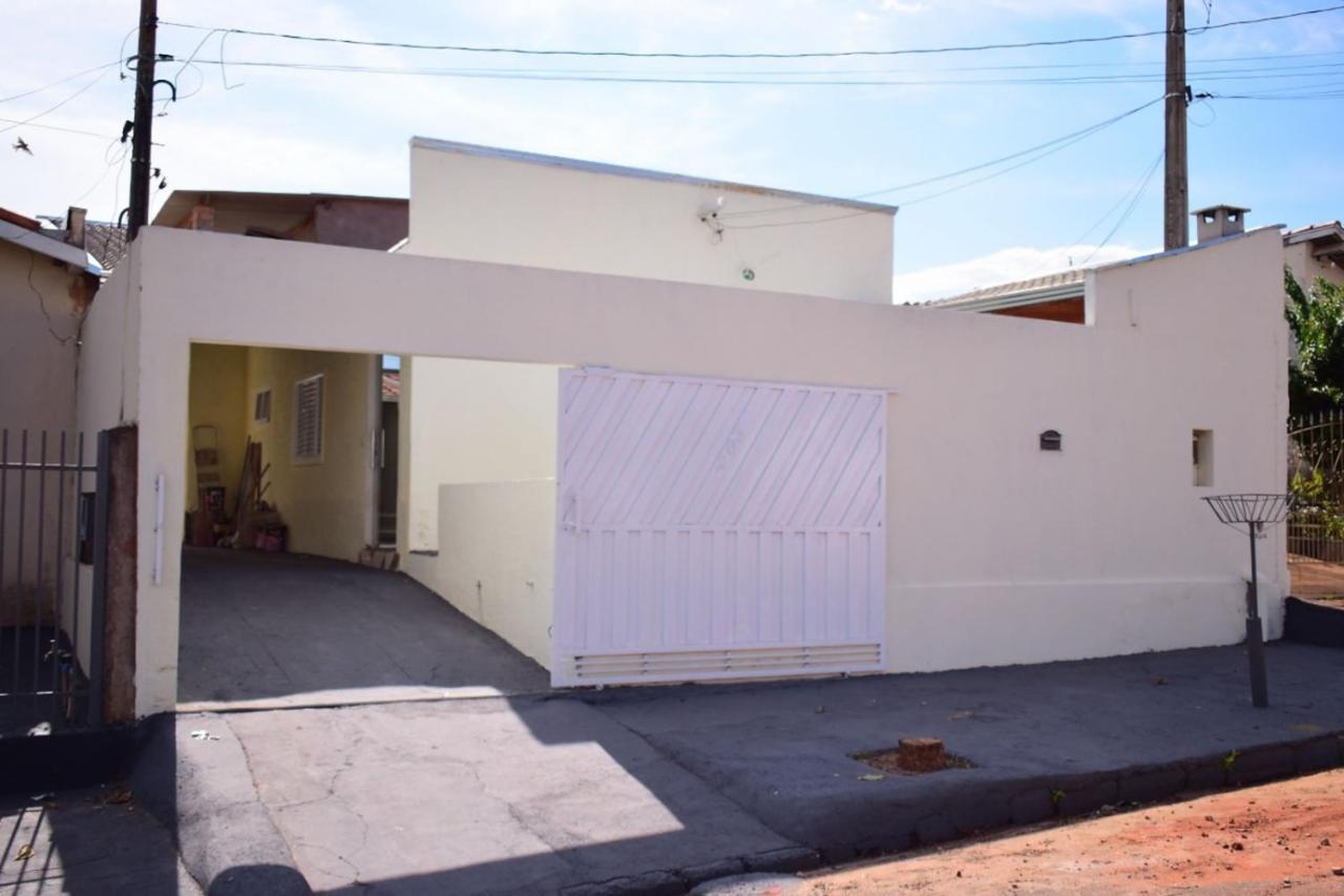Casa Temporada Em Olimpia To Nem Ai Villa Eksteriør bilde